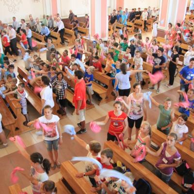 6-10 august: Luizi-Călugăra: Campus pentru copii "Credinţa, izvor de viaţă, de pace şi de bucurie"