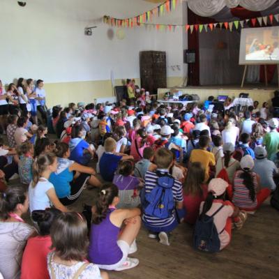 6-10 august: Luizi-Călugăra: Campus pentru copii "Credinţa, izvor de viaţă, de pace şi de bucurie"