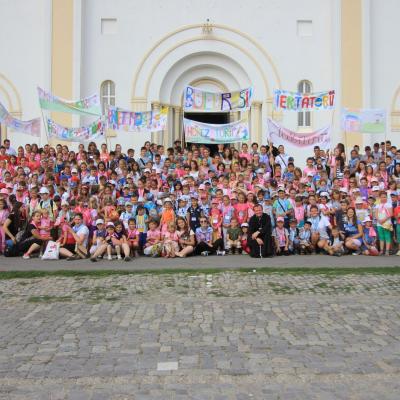 6-10 august: Luizi-Călugăra: Campus pentru copii "Credinţa, izvor de viaţă, de pace şi de bucurie"