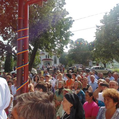 11 august: Bijghir şi Buhoci: Inaugurarea şi sfinţirea a două lăcaşuri importante
