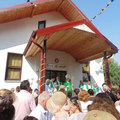 11 august: Bijghir şi Buhoci: Inaugurarea şi sfinţirea a două lăcaşuri importante