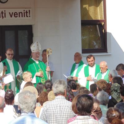 11 august: Bijghir şi Buhoci: Inaugurarea şi sfinţirea a două lăcaşuri importante