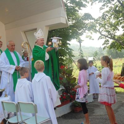 11 august: Bijghir şi Buhoci: Inaugurarea şi sfinţirea a două lăcaşuri importante