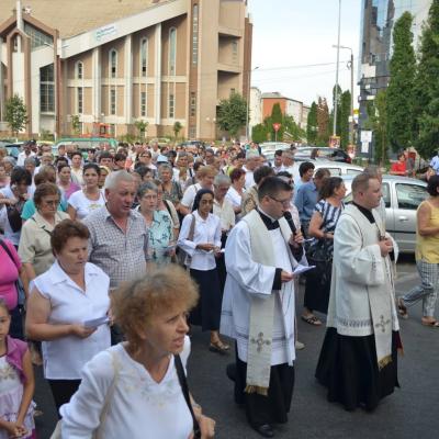 14 august: Bacău: În procesiune la Baraţi: "S-a meritat să fiu acolo"