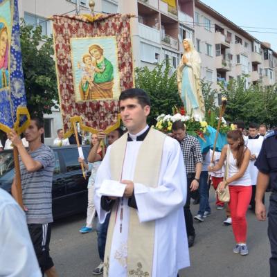14 august: Bacău: În procesiune la Baraţi: "S-a meritat să fiu acolo"