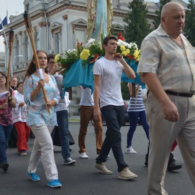 14 august: Bacău: În procesiune la Baraţi: "S-a meritat să fiu acolo"