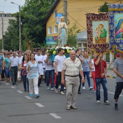 14 august: Bacău: În procesiune la Baraţi: "S-a meritat să fiu acolo"