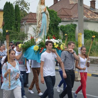14 august: Bacău: În procesiune la Baraţi: "S-a meritat să fiu acolo"