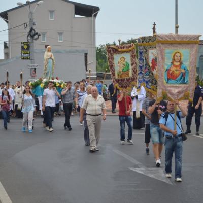 14 august: Bacău: În procesiune la Baraţi: "S-a meritat să fiu acolo"
