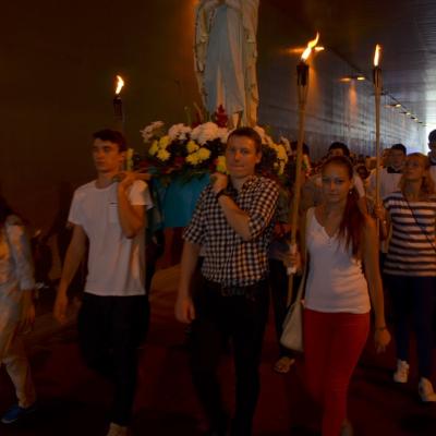 14 august: Bacău: În procesiune la Baraţi: "S-a meritat să fiu acolo"
