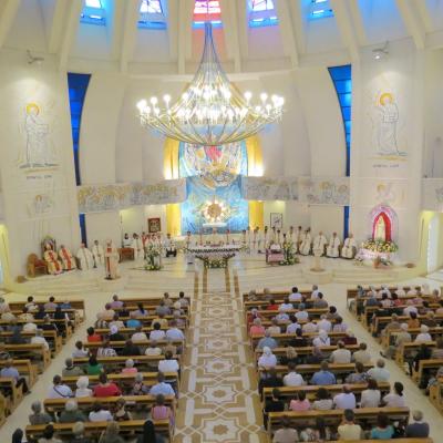 15 august: Iaşi: Hramul catedralei "Adormirea Maicii Domnului"