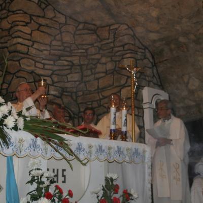 15 august: Baraţi: Procesiune în sărbătoarea Adormirea Maicii Domnului