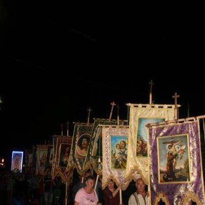 15 august: Baraţi: Procesiune în sărbătoarea Adormirea Maicii Domnului