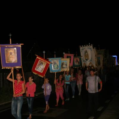 15 august: Baraţi: Procesiune în sărbătoarea Adormirea Maicii Domnului
