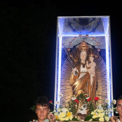 15 august: Baraţi: Procesiune în sărbătoarea Adormirea Maicii Domnului
