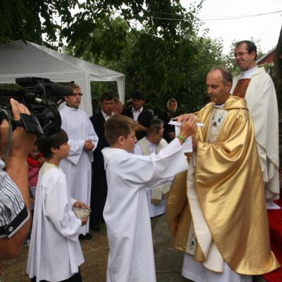 15 august: Baraţi: Procesiune în sărbătoarea Adormirea Maicii Domnului