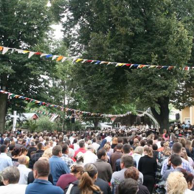 15 august: Baraţi: Procesiune în sărbătoarea Adormirea Maicii Domnului