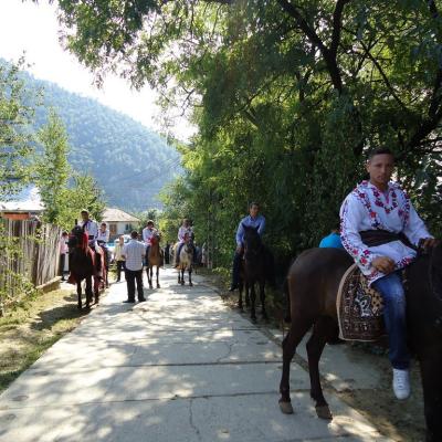 17 august: Bogata: Consacrarea altarului şi sfinţirea bisericii "Înălţarea Sfintei Cruci"