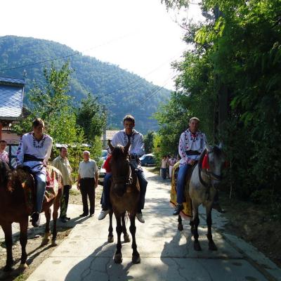 17 august: Bogata: Consacrarea altarului şi sfinţirea bisericii "Înălţarea Sfintei Cruci"