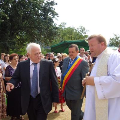 17 august: Bogata: Consacrarea altarului şi sfinţirea bisericii "Înălţarea Sfintei Cruci"