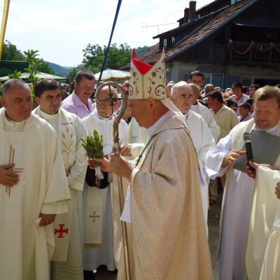 17 august: Bogata: Consacrarea altarului şi sfinţirea bisericii "Înălţarea Sfintei Cruci"