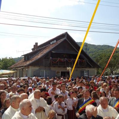 17 august: Bogata: Consacrarea altarului şi sfinţirea bisericii "Înălţarea Sfintei Cruci"
