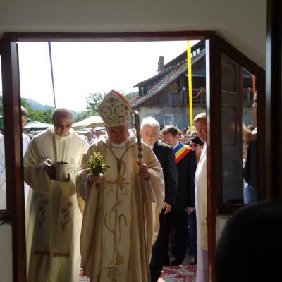 17 august: Bogata: Consacrarea altarului şi sfinţirea bisericii "Înălţarea Sfintei Cruci"
