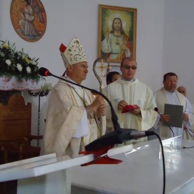 17 august: Bogata: Consacrarea altarului şi sfinţirea bisericii "Înălţarea Sfintei Cruci"