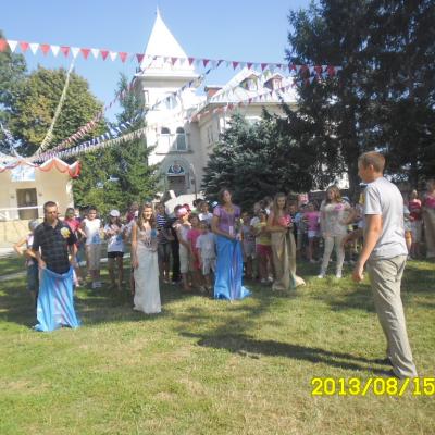 19-25 august: Prăjeşti: Campus de vară
