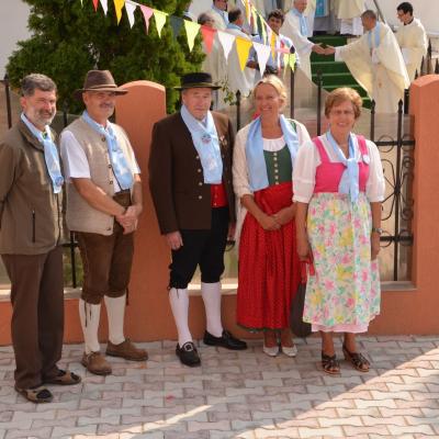 22 august: Iugani: Sfinţirea bisericii, consacrarea altarului şi hramul