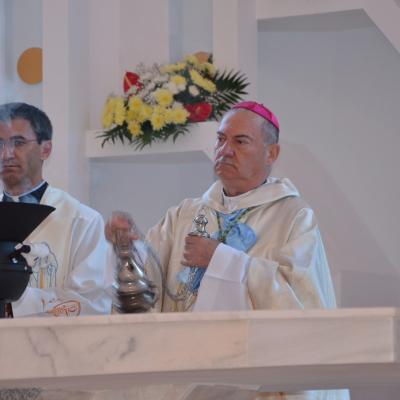 22 august: Iugani: Sfinţirea bisericii, consacrarea altarului şi hramul