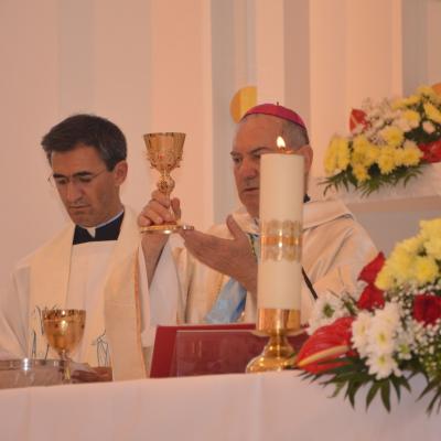 22 august: Iugani: Sfinţirea bisericii, consacrarea altarului şi hramul