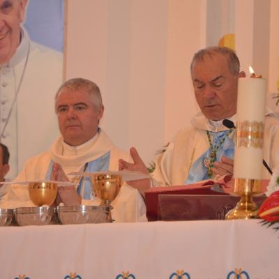 22 august: Iugani: Sfinţirea bisericii, consacrarea altarului şi hramul