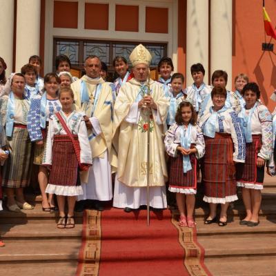 22 august: Iugani: Sfinţirea bisericii, consacrarea altarului şi hramul