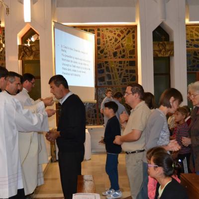 28 august: Iaşi: Simpozionul "Familia la şcoala credinţei" - Ziua I