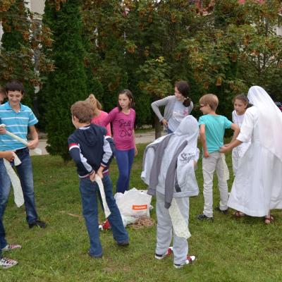 28 august: Iaşi: Simpozionul "Familia la şcoala credinţei" - Ziua I