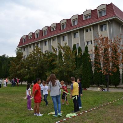 28 august: Iaşi: Simpozionul "Familia la şcoala credinţei" - Ziua I
