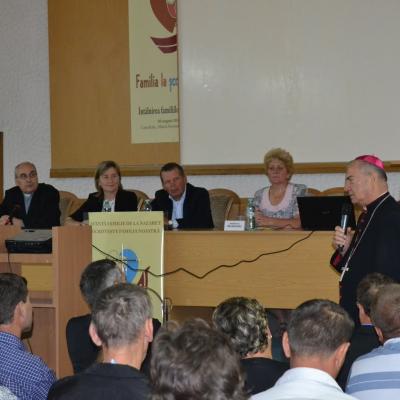 28 august: Iaşi: Simpozionul "Familia la şcoala credinţei" - Ziua I