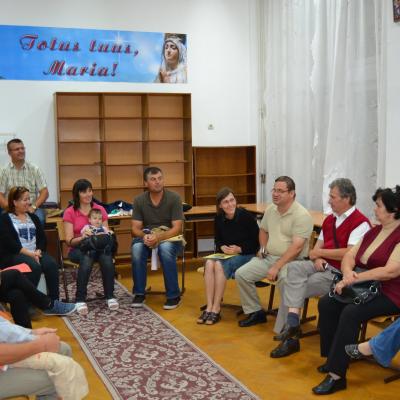 28 august: Iaşi: Simpozionul "Familia la şcoala credinţei" - Ziua I