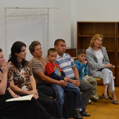 28 august: Iaşi: Simpozionul "Familia la şcoala credinţei" - Ziua I