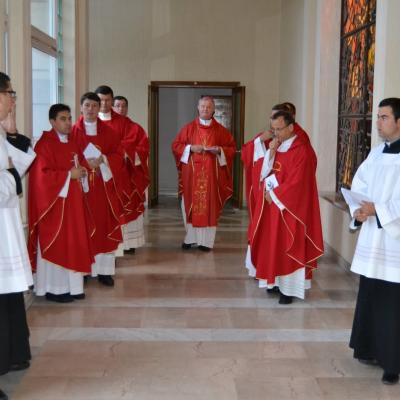29 august: Iaşi: Simpozionul "Familia la şcoala credinţei" - ziua a II-a