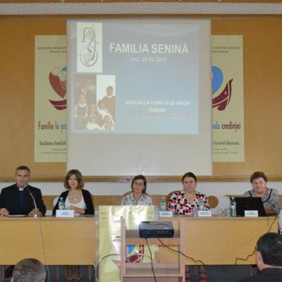 29 august: Iaşi: Simpozionul "Familia la şcoala credinţei" - ziua a II-a