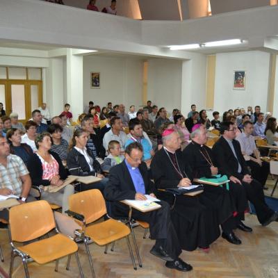 29 august: Iaşi: Simpozionul "Familia la şcoala credinţei" - ziua a II-a