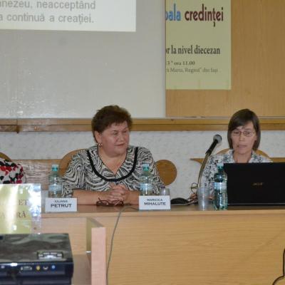 29 august: Iaşi: Simpozionul "Familia la şcoala credinţei" - ziua a II-a