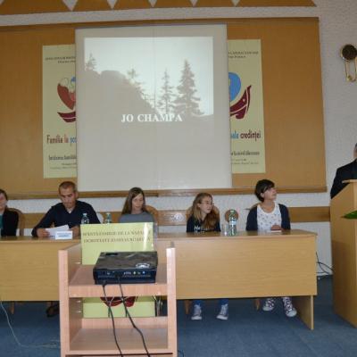 29 august: Iaşi: Simpozionul "Familia la şcoala credinţei" - ziua a II-a