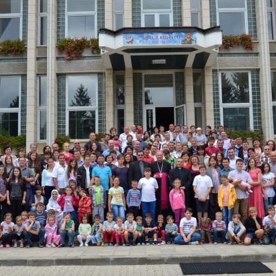 29 august: Iaşi: Simpozionul "Familia la şcoala credinţei" - ziua a II-a