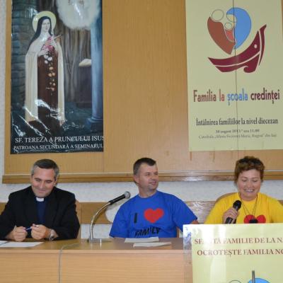 29 august: Iaşi: Simpozionul "Familia la şcoala credinţei" - ziua a II-a