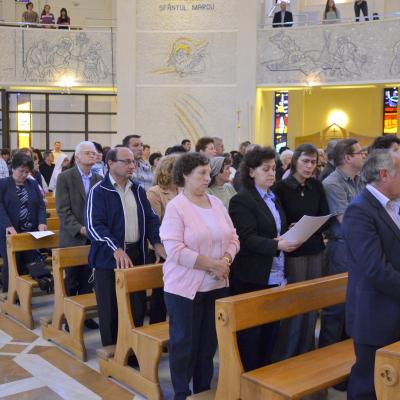 30 august: Iaşi: Liturghia de încheiere a Primei Întâlniri Diecezane a Familiilor