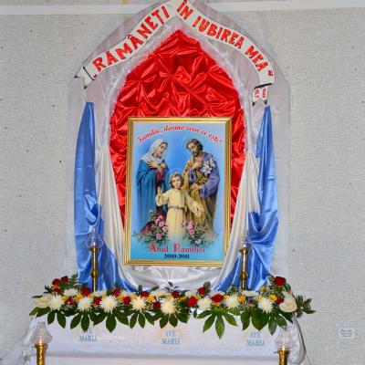 30 august: Iaşi: Liturghia de încheiere a Primei Întâlniri Diecezane a Familiilor