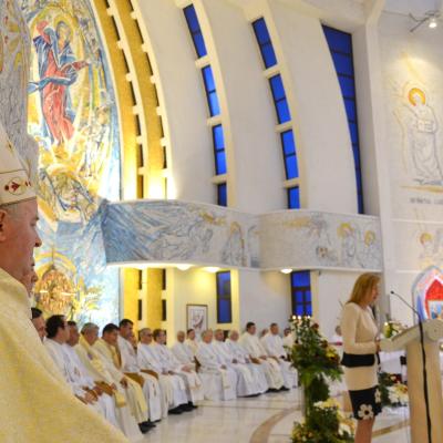 30 august: Iaşi: Liturghia de încheiere a Primei Întâlniri Diecezane a Familiilor